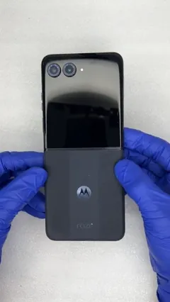 Motorola Moto Razr 50 Ultra - Refurbished